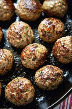 The Ultimate Spaghetti and Meatballs Juicy Meatball Recipe, Best Spaghetti And Meatballs, Spaghetti And Meatballs Recipe, Homemade Italian Meatballs, Homemade Marinara Sauce, Italian Meatballs Recipe, Best Spaghetti, Meatball Recipes Easy, Sunday Dinners