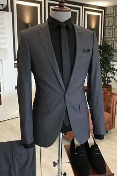 Men’s Dark Grey Suit, Mens Suits Black Classy, Grey And Black Suit Men, Best Suits For Black Men, Unique Wedding Suits Groom, Elegant Black Suit Men, Grey Prom Suit Black Men, Luxury Notch Lapel Suit For Groom, Tailored Suits For Groom