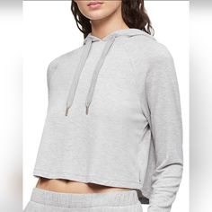 New W/Tags Calvin Klein Women Pure Lounge Long Sleeve Hoodie Gray Size Large Calvin Klein Modern Relaxed Fit Tops, Calvin Klein Hoodie, Calvin Klein Top, Calvin Klein Women, Soft Hoodie, Grey Pullover, Blue Sweatshirt, Grey Hoodie, Hoodie Top