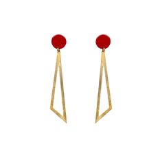 The Brigitte earrings are handcrafted from brilliant red clay with a shiny finish, adorned with a golden brass triangle charm. Pair them with red lipstick for the perfect match or wear them with your hair up to accentuate your jawline. At 7 cm long, they balance style and length, elevating any outfit effortlessly. Versatile and chic, they enhance casual or formal wear with their striking red colour and intricate craftsmanship. They are hypoallergenic and extremely lightweight too. Make a stateme Pantone Trends, August Birthstone Jewelry, July Birthstone Jewelry, Zodiac Jewelry, Red Clay, Red Colour, Jewelry Ring Box, Pearl Jewellery Earrings, Red Lipstick