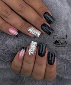 Black Glitter Nails, Black Nails With Glitter, No Chip Nails, I Love Nails, Crystal Nails, Fancy Nails, Mani Pedi, Love Nails, Black Glitter