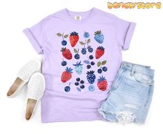 Blueberry Shirt, Garden Tshirt, Cottagecore Summer, Strawberry Shirt, Strawberry Print, Botanical Garden, Print Top, Print Tops, Comfort Colors