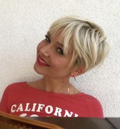 Pixie Haircut Blonde, Bixie Haircut, Messy Short Hair, Edgy Short Hair, Hair Affair, Cute Hairstyles For Short Hair, Short Blonde, Haircuts For Fine Hair, Short Hair Haircuts