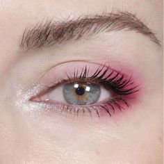 Rosa Make-up, Pink Eye Makeup Looks, Teknik Makeup, Bentuk Alis, Eyeliner Tips, Pink Eye Makeup, Tutorial Hijab, Smink Inspiration, Hooded Eye Makeup