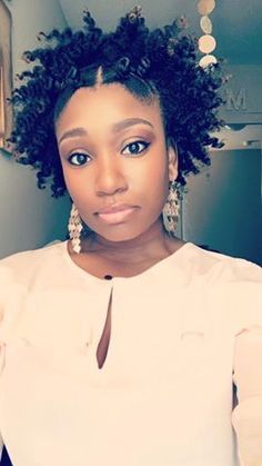 Natural hairstyle: Bantu knots with a two-strand twist-out. IG: imissparks Two Strand Twist Styles, Bantu Twist, Dreadlocks Cornrows, Fierce Hairstyles, Easy Natural Hairstyles, Black Women Natural Hairstyles, Women Natural Hairstyles, Natural Curly Hairstyles, Nice Hairstyle