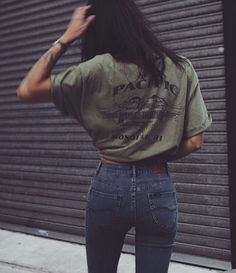 Find More at =>… Rocker Style Women, Spring Closet, Rocker Style, Jeans Outfit, Outfit Goals, Style Women, Inspiration Mode