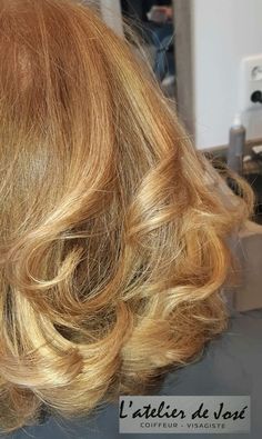 Hair Dye Color Ideas, Blonde Hair Tips, Hairstyle 2023, Dyed Curly Hair, Honey Brown Hair, Black Ponytail Hairstyles, Blonde Curly Hair, Dyed Hair Inspiration