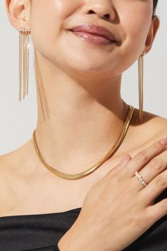 Chain Necklace Outfit, Necklace Outfit, Modern Love, Chain Design, Day To Night, Fine Jewellery Earrings, To Night, Brass Color, Ring Bracelet