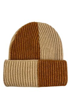 A checkered pattern adds eye-catching flair to this cozy beanie designed to keep you looking and feeling good all season long. 42% acrylic, 30% polyester, 28% polyamide Machine wash, dry flat Imported Brown Beanie Outfit, Kd Outfits, Mens Winter Hats, Mens Crochet Beanie, Beanies Men, Mens Knit Beanie, Beanies For Men, Cool Beanies, Beanie Bears