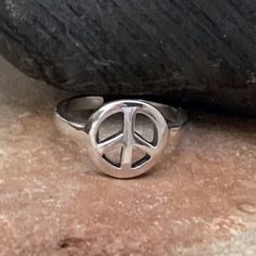 Peace Sign Ring, Ring Aesthetic, Sterling Silver Toe Rings, Boho Life, Living Essentials, Silver Toe Rings, Ocean Water, Toe Ring, Nashville Tn