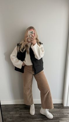 Tap for links to shop + sizing details! Casual Winter Outfits Comfy Leggings, Winter Outfits For Women Casual, Comfy Casual Winter Outfits, Winter Outfits Comfy, Casual Winter Outfits For Women