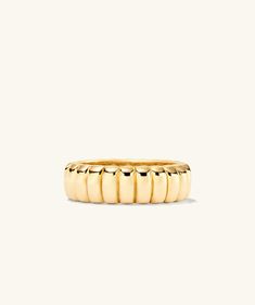 A sweet addition to your patisserie, inspired by the iconic French dessert. Turns out you can have your cake and eat it too. Ribbed Ring, Rib Ring, French Dessert, Engraved Items, Yellow Gold Rings, Solid Gold, Gold Rings, Jewelry Rings, Ring Size