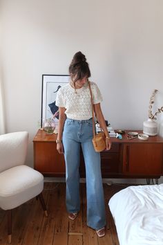 Casual Spring Outfits With Jeans, Midi Skirt Work Outfit, Date Night Summer Outfits, Rosie Butcher, Winter Spring Outfits, Trip Style, Stylish Inspiration, Slim Mom Jeans, Jeans Claro