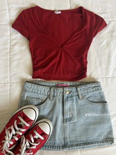 Red Converse Outfit Summer, Artsy Outfit, Urban Outfits, Dream Clothes, Girly Girl, Cute Casual Outfits, Beautiful Outfits