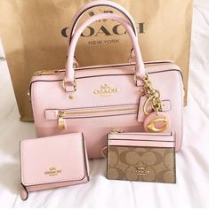 Coach Satchel Handbags, Pink Coach Bags, Pink Luxury Bag, Cute Coach Bags, Coach Pink Bag, Coach Bags Pink, Pink Hand Bag, Tote Bag Ideas, Pink Coach Bag