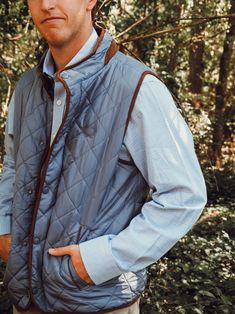 This vest is perfect to layer with your fall and winter outfits! Comes in 3 colors. Fall And Winter Outfits, Man Quilt, Quilted Vest, Fall And Winter, Capsule Wardrobe, Winter Outfits, Rust, Grey, Black