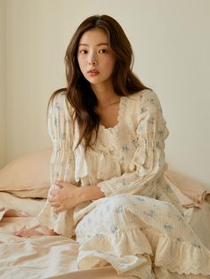 Composition : 100% Cotton(Yorui double gauze)Color : LIGHT BEIGECountry of Origin : KOREA Double Gauze Dress, Sleepwear Dress, Gauze Dress, Double Gauze, Lingerie Sleepwear, Color Light, Long Dress, Composition, Long Sleeve Dress