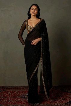 #ethnicwear #ethnic #traditional #traditionaldress #indianwear #suit #blouse #outfit #indianoutfit #outfitideas #stylingtips #stylingideas Sarees Black, Saree Black, Fashionable Saree Blouse Designs, Fancy Sarees Party Wear, Ritu Kumar, Simple Sarees, Saree Designs Party Wear, Indian Dresses Traditional, Traditional Indian Outfits