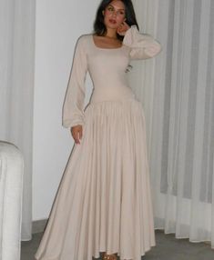 Modest Dress Inspiration, Cream Modest Dress, Drop Waist Dress Aesthetic, Modest Dress Summer, Modest Engagement Dresses, Modest Dresses Aesthetic, Pretty Modest Dresses, Pretty Flowy Dresses, Elegant Modest Dresses