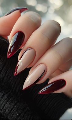 Лучшие идеи маникюра для тебя 🩷.             Фото новинки маникюра каждый день. Ombre Maroon Nails, Maroon Ombre Nails, Gel X Nails Almond, Maroon Nail Designs, Sophisticated Nails, Quartz Nails, Wine Nails, Maroon Nails, Nude Nail Designs