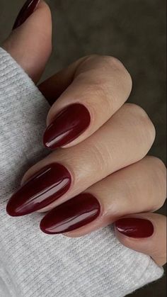 Detailed Nails, Nails Press Ons, Wine Nails, Dark Red Nails, Cherry Wine, Cherry Nails, Makijaż Smokey Eye, Cute Gel Nails, Soft Nails