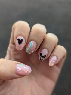 Gel Nails Ideas Disney, Simple Nails Disney, Disney Nail Designs Short Nails, Nail Disney Designs, Disney Parks Nails, Disney Press On Nails, Disney Nails Acrylic Short, Zootopia Nails