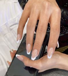 Skinny French Tips Coffin Nails Nagellack Trends, Formal Nails, French Tip Acrylic Nails, Her Nails, Simple Acrylic Nails, White Nail, Acrylic Nails Coffin Short, Short Acrylic Nails Designs, Neutral Nails