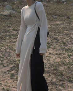 Black Long Dresses, Dresses Y2k, Stile Hijab, Round Neck Design, Y2k Sweater, Hijabi Fashion, Modest Fashion Outfits, 가을 패션