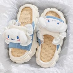 Kawaii Sanrio Slippers Comfortable White Flat Platform Slippers, Kawaii Non-slip Slippers With Round Toe, Kawaii Non-slip Round Toe Slippers, Kawaii Synthetic Slippers With Round Toe, Cute Non-slip Slide Slippers, Non-slip Cartoon Slippers With Round Toe, Cartoon Style Non-slip Slippers With Round Toe, Cartoon Style Non-slip Round Toe Slippers, Cute Non-slip Slip-on Slippers