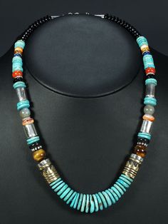 The drum beads suggest this was made by Navajo Tommy Singer or one of his family. turquoise Diy Collier, Jewelry Turquoise, Navajo Jewelry, Southwestern Jewelry, African Jewelry, American Jewelry, Hippie Chic