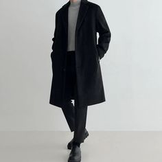 Applicable Season: Autumn And Winter Sleeve Style: regular Hooded: Yes Fabric Type: Woolen Pattern Type: Solid Sleeve Length(cm): Full Outerwear Type: Wool & Blends Collar: Turn-down Collar Closure Type: Single Breasted pattern: solid color Product category: overcoat gender: men Clothes placket: Single Breasted Men’s Black Trench Coat, British Outfit Men, Old Money Outfits Men, Woolen Suit, Old Money Outfits, Spring Outfits Men, Suit Collar, Trench Coat Style, Winter Collars