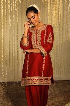 Buy Red Kurta Silk Chanderi Embroidered Mehak Floral Salwar Set For Women by Sheetal Batra Online at Aza Fashions. Red Kurta With Intricate Embroidery For Traditional Ceremonies, Red Unstitched Kurta With Intricate Embroidery, Red Raw Silk Salwar Kameez With Zari Work, Silk Churidar With Resham Embroidery For Traditional Ceremonies, Bollywood Style Red Churidar With Intricate Embroidery, Red Traditional Churidar With Intricate Embroidery, Red Bollywood Churidar With Intricate Embroidery, Festive Red Raw Silk Traditional Wear, Red Raw Silk Salwar Kameez With Resham Embroidery