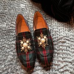 Beautiful Pair Of J.Crew Tartan Plaid Loafers With Pearl And Crystal Beaded Embellishment! Great Condition. Black/Red/Green. Casual Or Dress Up. Size 7.5 Stunning. You Will Get Compliments. Perfect Christmas Shoes! Christmas Shoes, Perfect Christmas, Tartan Plaid, Loafer Flats, Red Green, J Crew, Crystal Beads, Tartan, Loafers