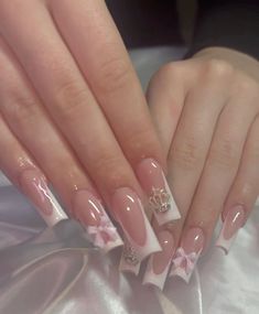 Pink Glitter Aesthetic, Nails White French, Press On Nails White, White Press On Nails, Bow Nail Designs, Glitter Aesthetic, Square Press On Nails, Crown Silver