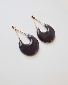 #dangleearring #statementearring #goldbarearrings #blackearring #goldbars #womenearrings #earringsforher Aesthetic Gold, Color Resin, Crescent Earrings, Gold Bar Earrings, Moon Shape