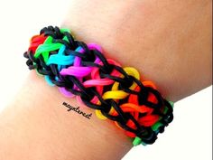 there is a bracelet with many different colors on it