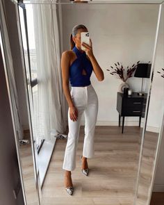 Classy Outfits Spring, Style Capsule Wardrobe, Improve Your Style, Style Capsule, Girls Dress Outfits, 2022 Fashion Trends, Luxury Marketing