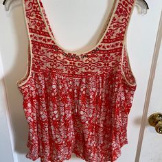 Flowy Free People Tank. Never Worn- New With Tags. Free People Kimono, Lilac Top, Black Lace Tank Top, Paisley Print Blouse, Free People Tank, Blue Floral Top, Free People Blouse, Lace Sleeveless Top, Bohemian Blouses