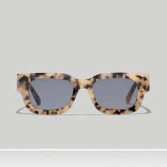 Madewell Safton Sunglasses In Tortoise Madewell Sunglasses, Round Aviator Sunglasses, Shell Sunglasses, Madewell Accessories, Yellow Sunglasses, Tortoise Color, Plastic Sunglasses, Tortoise Shell Sunglasses, Sunglass Holder