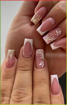 Boyfriend decided to learn how to do nails to help out his girlfriend - now internauts urge him to open his own salon! Heart Nail Art Designs, Anniversary Nails, Color Block Nails, Birthday Nail Designs, Santa Nails, Celebrity Nails, Heart Nail Art, Burgundy Nails, Holiday Nail Art