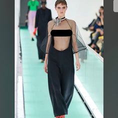 From 2018 Gucci Runway Show , Brand New ! No Sign Of Wear ! Label Size 38 , Same As Us Size 2 Gucci Summer Dress For Night Out, Gucci Summer Cocktail Dress, Summer Gucci Cocktail Dress, Gucci Black Evening Dress, Chic Gucci Dress For Night Out, Gucci Summer Party Dress, Gucci Designer Party Dress, Designer Gucci Party Dress, Gucci Black Designer Dress