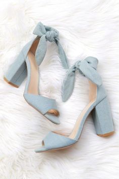 High Heel Oxford Shoes, Oxford Shoes Heels, Shoes Heels Classy, Oxford Heels, Cute Heels, Bow Heels, Women Oxford Shoes, Prom Shoes