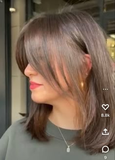 Silver And White Hair, Shoulder Length Hair Cuts With Bangs, Black Long Hair, Brown Hair Inspo, Fall Hair Cuts, Long Layered Haircuts, Mom Hairstyles