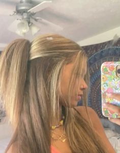 Cute Hairstyles For Fair, Hair Styles For Highschool, Good School Hairstyles, Cute Highschool Hairstyles, Straight Hairstyles White Girl, Basic White Girl Hairstyles, Back To School Hairstyles Straight Hair, Hair Styles For School Pictures, Cute Hair Inspo For School