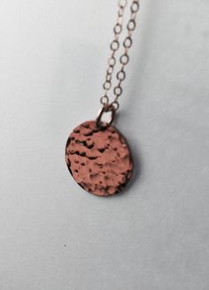 This listing is for a 14K gold filled, 14K rose gold filled, or sterling silver disc pendant and chain. -Delicate, high-quality 14k gold filled, 14k rose gold filled, or sterling silver disc pendant and chain. -This is a medium sized disc and is 15mm. -Choose either hand hammered as shown or smooth finish for the disc. This item will be delivered in a gift box ready for gift giving. Rose Gold Nickel-free Medallion Necklace, Minimalist Rose Gold Medallion Jewelry, Everyday Rose Gold Round Disc Necklace, Rose Gold Round Disc Necklace For Everyday, Everyday Rose Gold Hammered Jewelry, Rose Gold Round Disc Jewelry, Tarnish Resistant, Rose Gold Medallion Necklace Tarnish Resistant, Everyday Hammered Rose Gold Jewelry, Rose Gold Tarnish Resistant Round Disc Jewelry