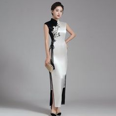 Traditional White Cheongsam With Stand Collar, Traditional White Fitted Cheongsam, Fitted White Ao Dai With Stand Collar, White Fitted Cheongsam With Stand Collar, Fitted Embroidered White Cheongsam, Elegant Long White Ao Dai, Casual Qipao, Embroidery Black And White, Black Qipao