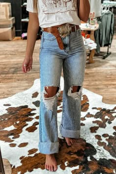 Ripped Wide Leg Jeans, Casual Country Outfits, Western Fits, Southern Outfits, Country Style Outfits, Cute Country Outfits, Western Wear Outfits, Denim Wide Leg, Western Jeans