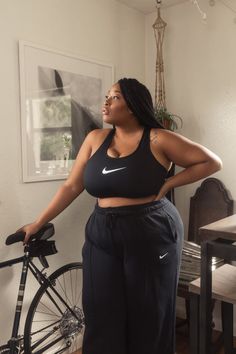 Women Fitness Photography, Nike Plus Size, Stylish Plus Size Clothing, Plus Size Sports Bras, Plus Size Workout, Seductive Clothes, Plus Size Activewear, Plus Size Maxi Dresses, 404 Error