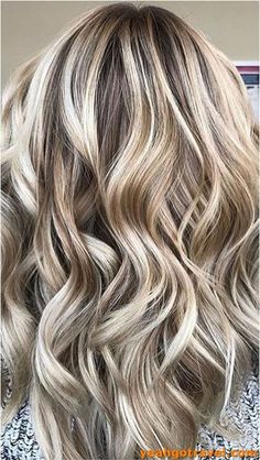 Best Brown Hair Color, Winter Outfit Casual, Ash Brown Hair Color, Highlights Ombre, Brown Hair Color Ideas, Brunettes Highlights, Ash Hair Color, Summer Balayage