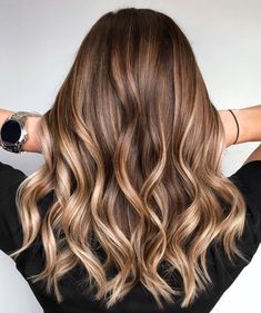 Rambut Brunette, Dark Blonde Hair Color, Bronde Balayage, Balayage Blonde, Brown Hair Balayage, Dark Blonde Hair, Balayage Brunette, Brown Blonde Hair, Hair Color Balayage